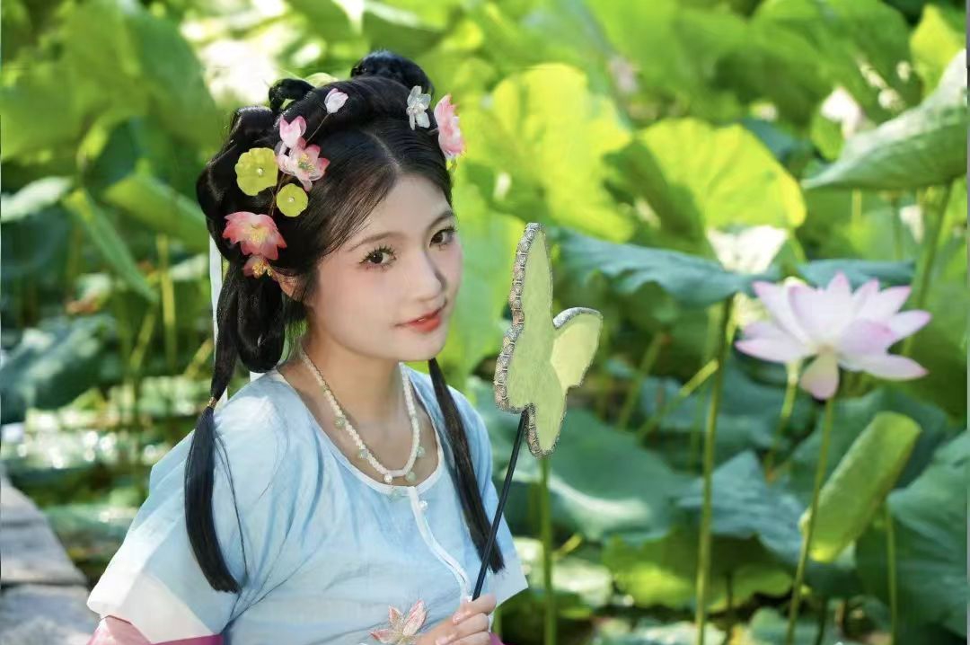 這個夏天，交大只想“荷”你在一起